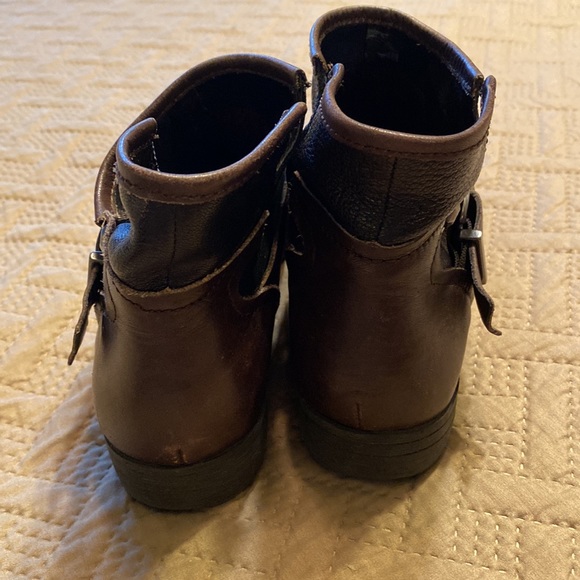 Slip on booties - Picture 2 of 6